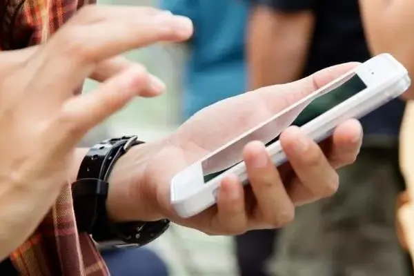 Como entrar no e-mail e redes sociais com segurança