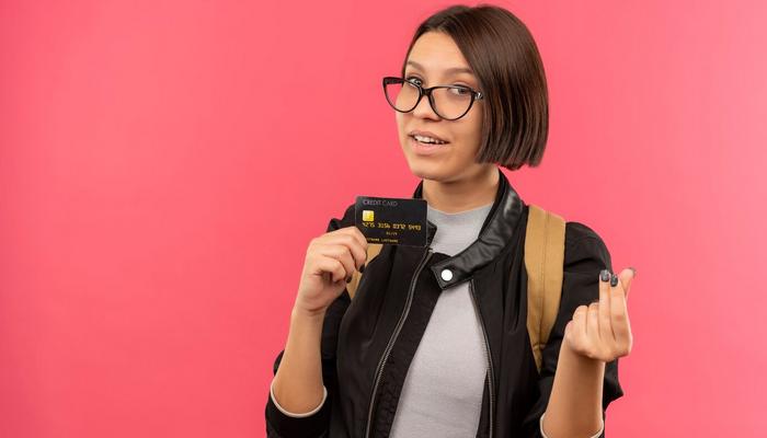 Understand the advantages of the Scotia Momentum Card and how to apply for it